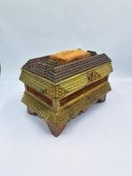 Kist - Trampart - Zwerverskunst - Hout - Sieradenkist