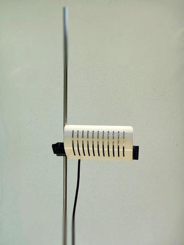 oluce - Joe Colombo - Lampadaire - 626 - Aluminium