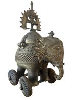 Beeld, Andhra Pradesh - Olifant op wielen - 23 cm - Brons, Antiek en Kunst
