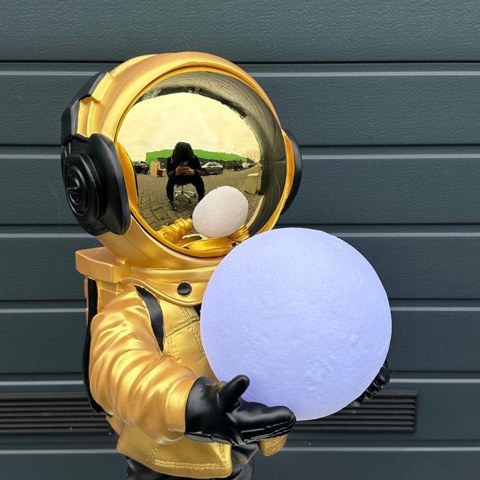 Daluxe Art - 1999 • “Cosmic Gold Astronaut with, Antiquités & Art, Art | Objets design