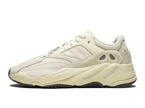 Adidas Yeezy Boost 700 Analog - Maat 36 2/3 EU, Kleding | Heren, Schoenen, Ophalen of Verzenden