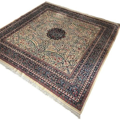 Vloerkleed - 2.5 m - 2.5 m - Hier is wol uit Turkije., Huis en Inrichting, Stoffering | Tapijten en Vloerkleden