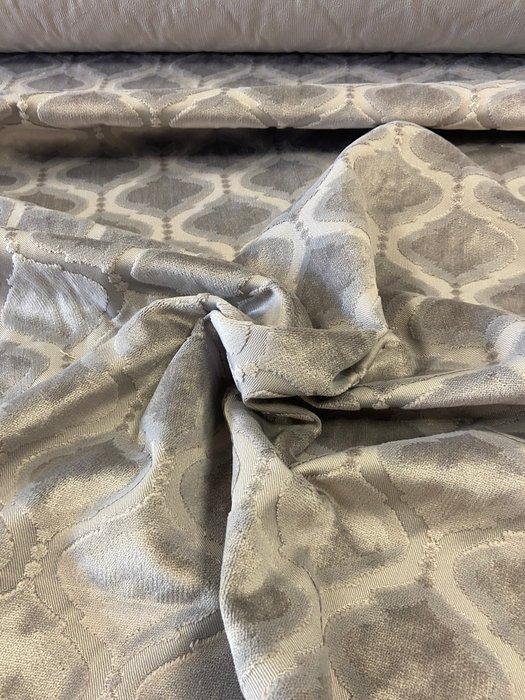 Velours jacquard met romboïde / arabesque patroon in, Antiek en Kunst, Antiek | Tapijten, Tafelkleden en Textiel