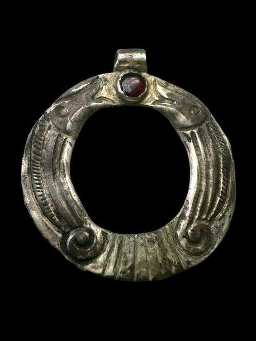 Viking periode Verguld, Zilver Halsketting, Antiek en Kunst, Antiek | Overige Antiek