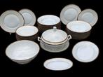 RICHARD GINORI - Tafelservies voor 12 (41) - Porselein -
