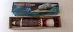Daiya - Blikken speelgoed - Battery Operated Docking Rocket