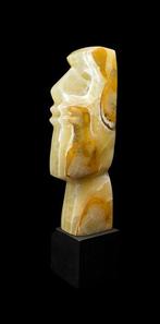 Curiosity Cabinet -Fabulous work of transparent albatre Moai, Antiquités & Art