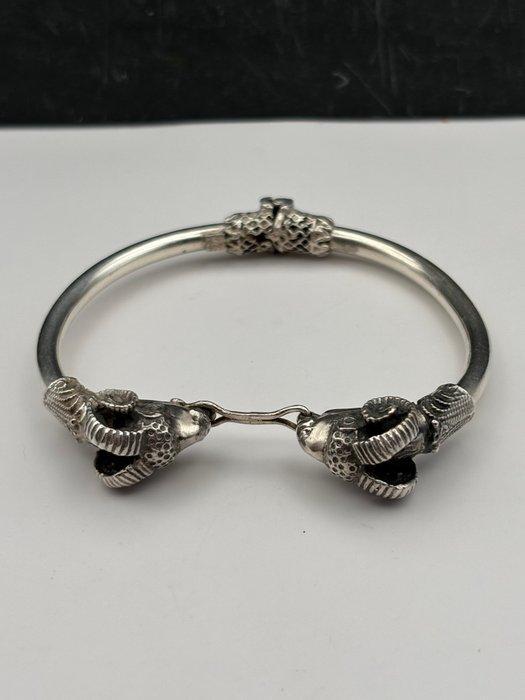 Zonder minimumprijs - Armband Zilver - Ram, Handtassen en Accessoires, Armbanden