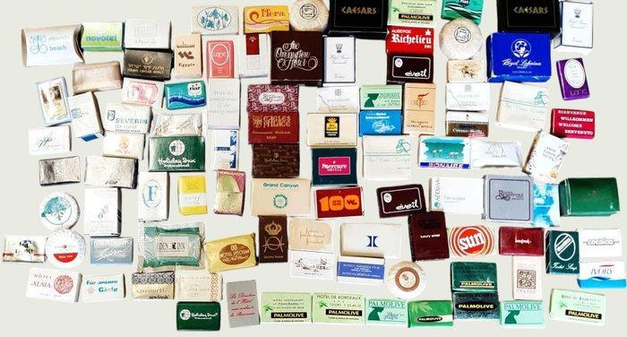 Collection thématique - ±300 savons de voyage vintage, Antiek en Kunst, Antiek | Speelgoed