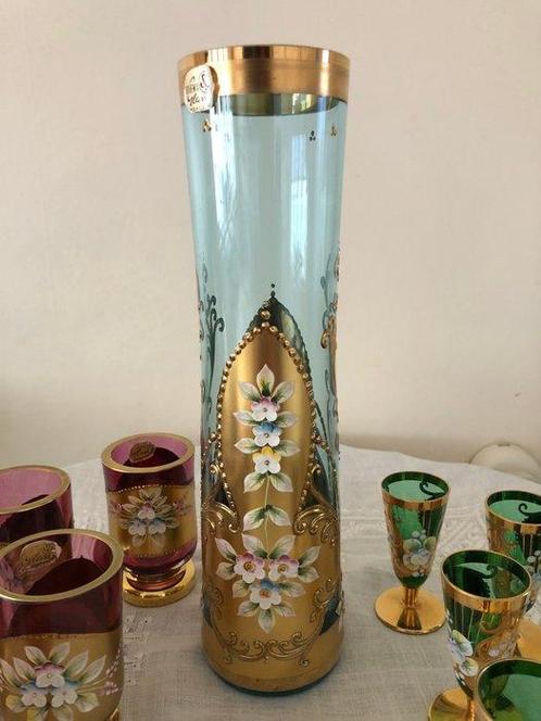 Vaas (13) - kristallen glas met email en 24-karaats, Antiek en Kunst, Curiosa en Brocante
