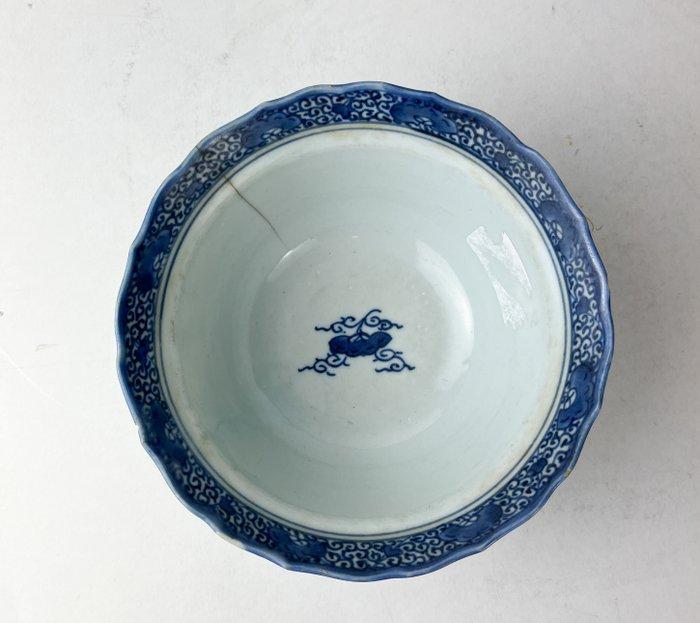 Een Chinese blauw-witte kom met deksel - China - Qing, Antiek en Kunst, Antiek | Overige Antiek
