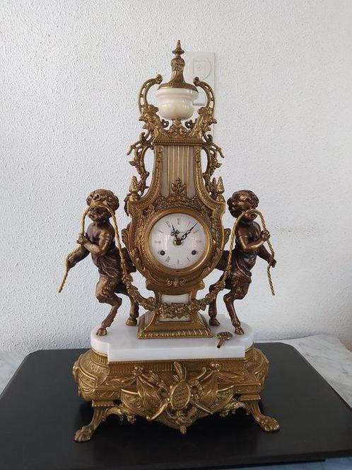 Pendule -   - Verguld brons - 1970-1980, Antiek en Kunst, Antiek | Klokken