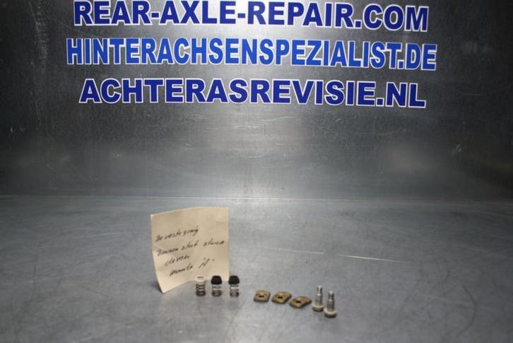 Bevestiging binnenstuk stuur claxon Opel Ascona A, Manta A., Auto-onderdelen, Interieur en Bekleding, Nieuw, Opel, Verzenden