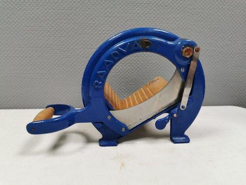 Raadvad - Coupe-pain - 294 - Acier, Bois, Fer, Antiek en Kunst, Kunst | Designobjecten