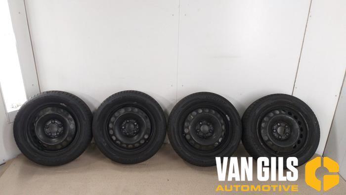 Velgen set + banden Mercedes B-Klasse O212500, Auto-onderdelen, Ophanging en Onderstel