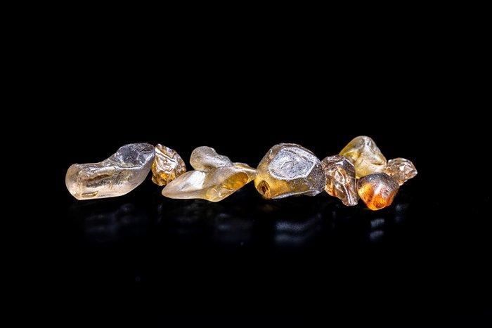 PRACHTIGE set van 10 ZIRKOON-kristallen 12.770 karaat -, Verzamelen, Mineralen en Fossielen