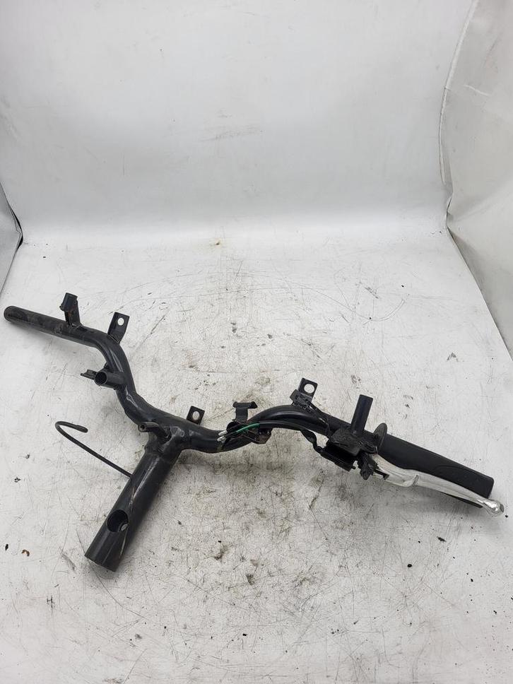 Sym Orbit 3 2019 Euro 4 / Stuur frame  Incl. remhendel, Fietsen en Brommers, Brommeronderdelen | Scooters, Frame, Overige merken