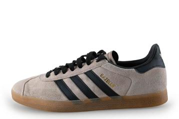 Adidas Sneakers in maat 43 Beige | 5% extra korting beschikbaar voor biedingen