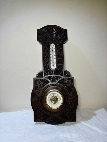 Antieke Houten Barometer met Gedetailleerd Houtsnijwerk en