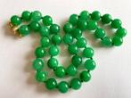 18 karaat (750) goud - Birmaanse groene jade - Halsketting, Antiek en Kunst