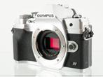 Olympus OM-D E-M10 Mark IV Silver body Spiegelloze camera