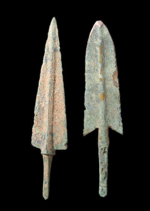 Bronstijd Brons Arrowhead paar (Zonder minimumprijs), Antiquités & Art, Antiquités | Autres Antiquités