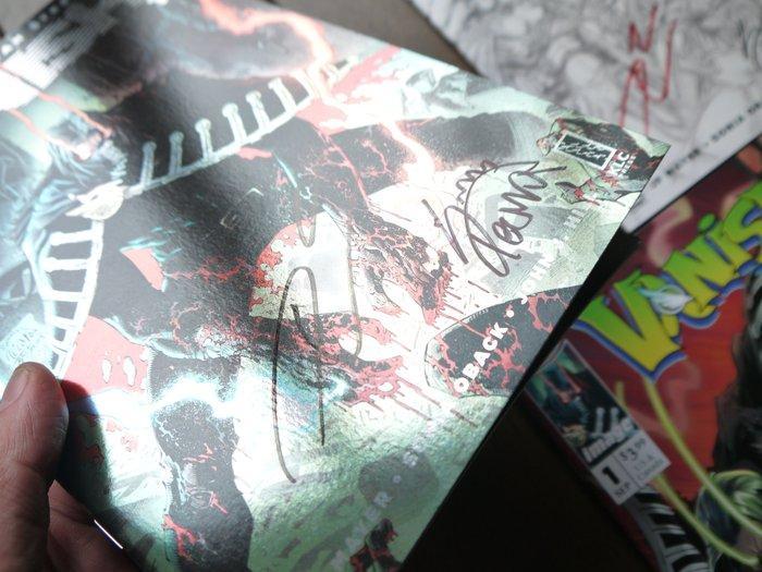 Vanish #1 - Foil Variant + Black & White Prestige Substack, Boeken, Strips | Comics