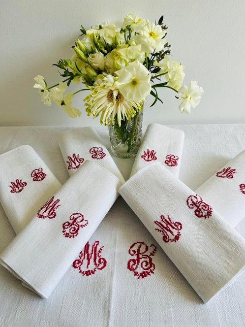 Linge de maison  métis raffiné à la française initial, MB 6, Antiek en Kunst, Antiek | Tapijten, Tafelkleden en Textiel