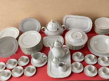 ARZBERG Schuman Bavaria - Accornero - Tafelservies voor 12