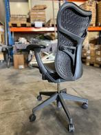 Refurbished Herman Miller Mirra 2 bureaustoel - zwart, Ergonomisch, Bureaustoel, Zo goed als nieuw, Zwart