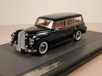 Matrix 1:43 - Model stationwagon - Mercedes 300C (W186) Binz, Nieuw