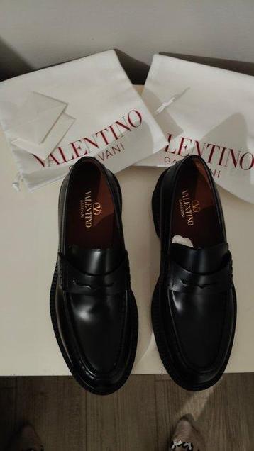 Valentino - Loafers - Maat: EU 41, Shoes / EU 41 beschikbaar voor biedingen