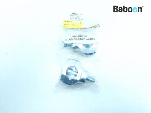 Stuurklem / Riser Set Suzuki GSR 750 2011-2016 (GSR750), Motoren, Onderdelen | Suzuki, Gebruikt, Verzenden