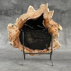 Schitterende plak petrified hout op een op maat gemaakte, Antiek en Kunst