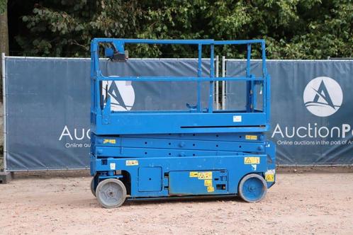 Veiling: Schaarlift Genie GS-2032 Elektrisch 8.1m 2007, Zakelijke goederen, Machines en Bouw | Liften, Steigers en Ladders, Ophalen