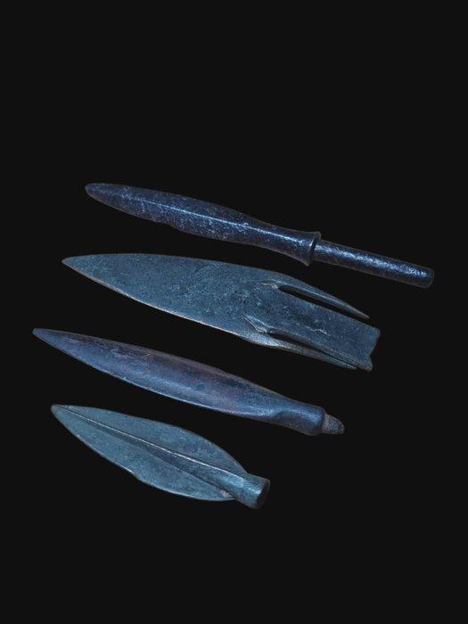 Ancient Greece & Roman Brons, Lot of 4 Top Arrow Points, Antiek en Kunst, Antiek | Overige Antiek