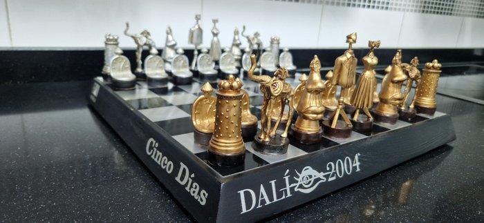 Schaakspel - Ajedrez de colección de Lujo de Salvador Dalí -, Antiek en Kunst, Curiosa en Brocante