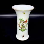 Herend, Hungary - Exquisite Large Vase (16,7 cm) -, Antiek en Kunst