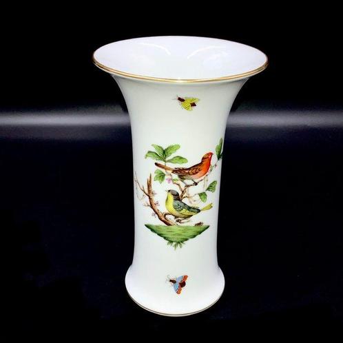 Herend, Hungary - Exquisite Large Vase (16,7 cm) -, Antiek en Kunst, Antiek | Glaswerk en Kristal
