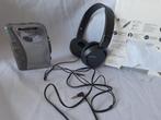 Sony - WM-FX355 with MDR-ZX310AP Headphone - Walkman, Nieuw