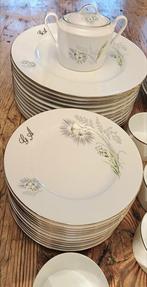 Limoges - Service de table pour 12 (61) - Porcelaine