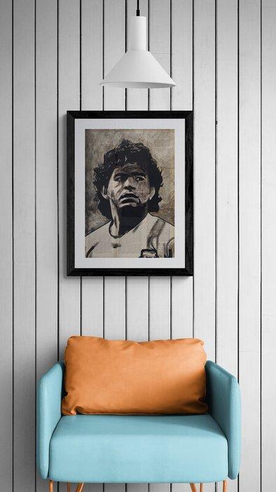 Boriani - Maradona - hand-painted on vintage book pages, Verzamelen, Overige Verzamelen