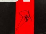George Weah - Official Signed AC Milan Shirt: Home, 1995-96, Verzamelen, Nieuw