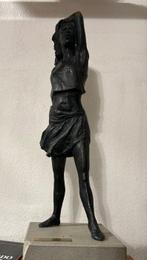 Leonardo Lucchi (1952) - Beeldje - La giovinetta - Brons, Antiquités & Art, Antiquités | Céramique & Poterie