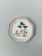 Yongzheng saucer with gilded deer, tree and fungi decoration