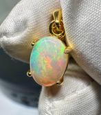 Opale Cabochon - Hauteur : 17.5 mm - Largeur : 8 mm- 1.12 g, Collections