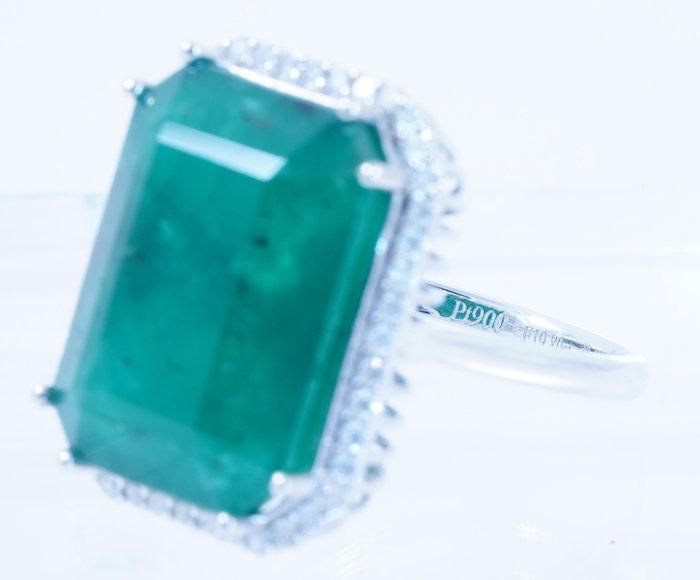 Zonder Minimumprijs - Ring Platina - 20.22ct. tw. Smaragd -, Handtassen en Accessoires, Ringen
