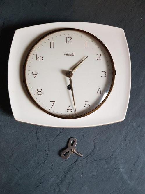 Horloge murale - Kienzle - Art déco - Céramique - 1950-1960, Antiquités & Art, Antiquités | Assiettes décoratives & Carrelages