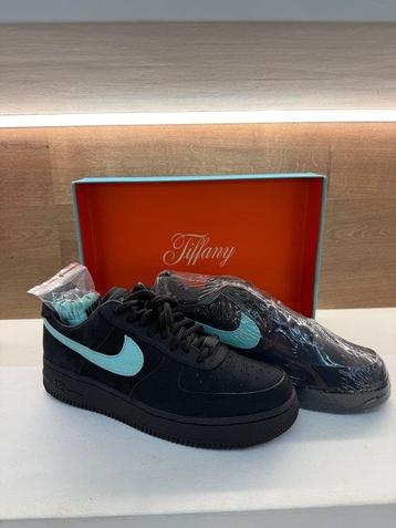 Nike - Air Force 1 Low, Tiffany & Co. 1837 - Sneakers - beschikbaar voor biedingen