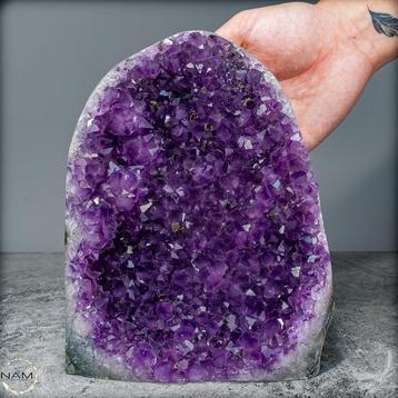 Magie cristalline claire – Améthystes naturelles en